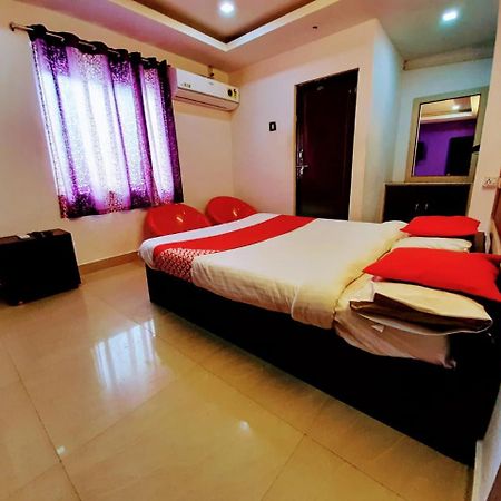 Hotel Vashishta Inn Paderu Buitenkant foto